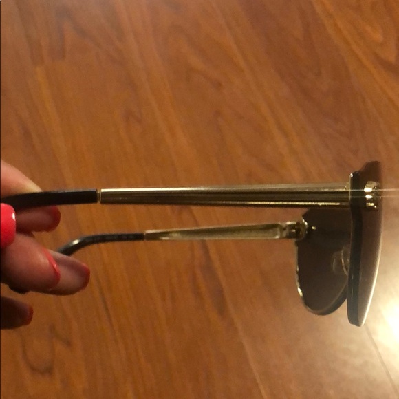 Sunglasses - Picture 3 of 7